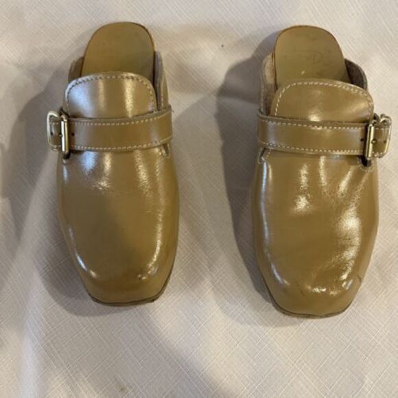 Scholls Women's Throwback Tan Leather Clog Size 5 looks like danish clogs - Picture 4 of 10